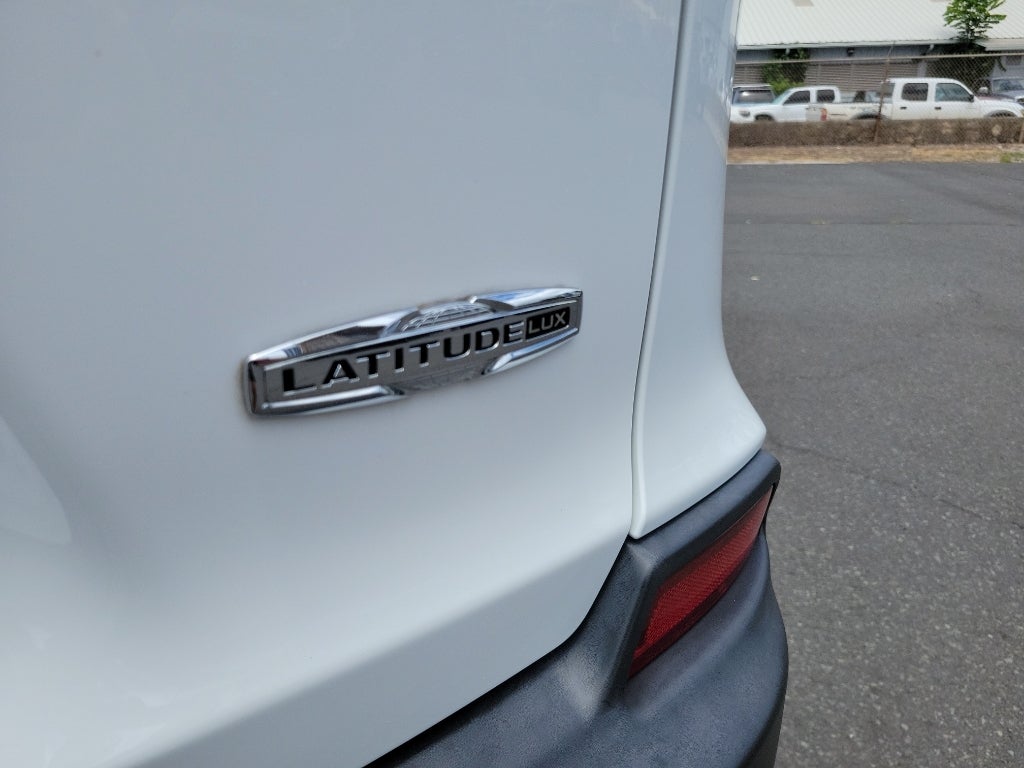 2021 Jeep Cherokee Latitude Lux (US) / Altitude (Can)