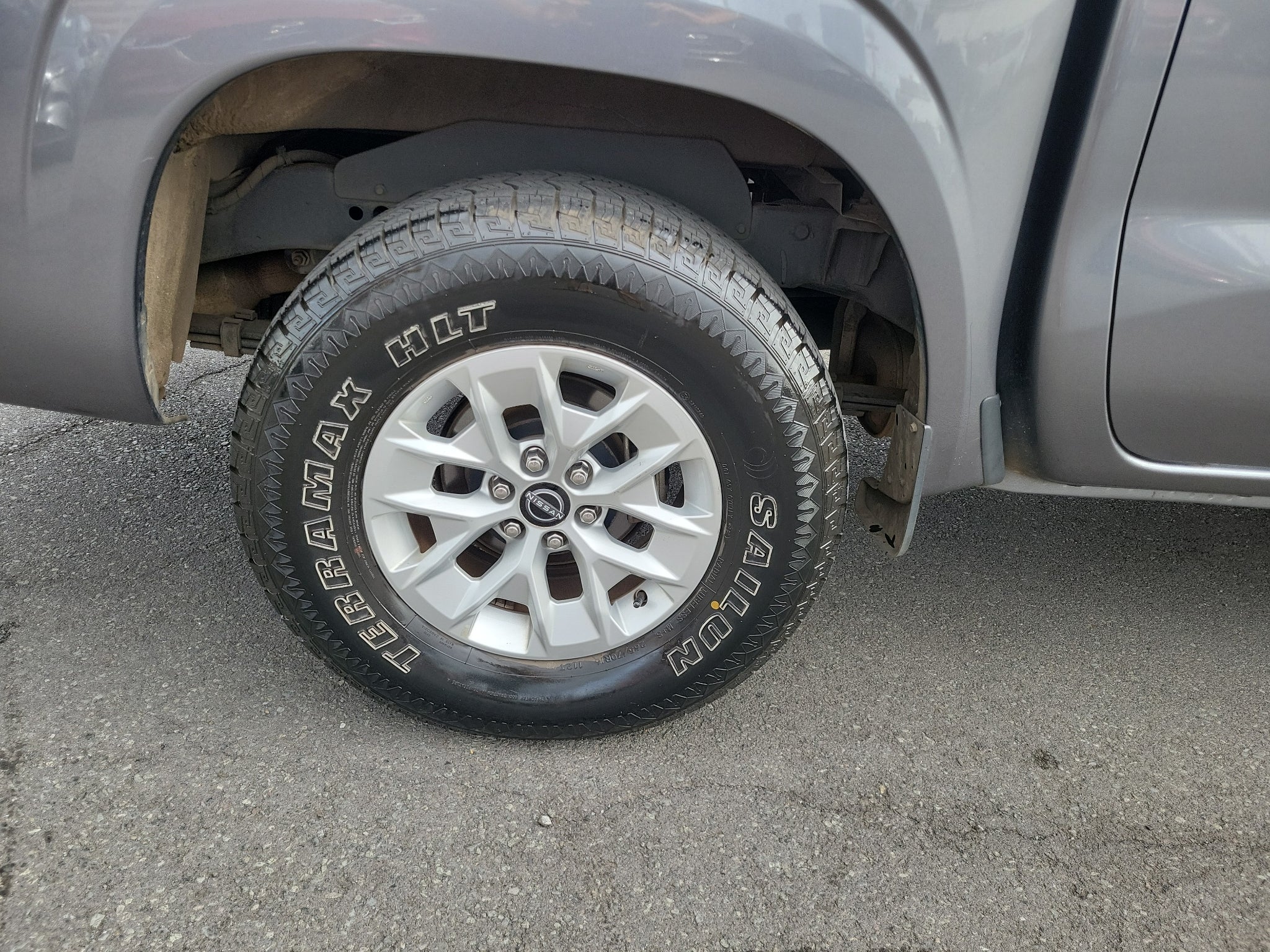 2024 Nissan Frontier SV