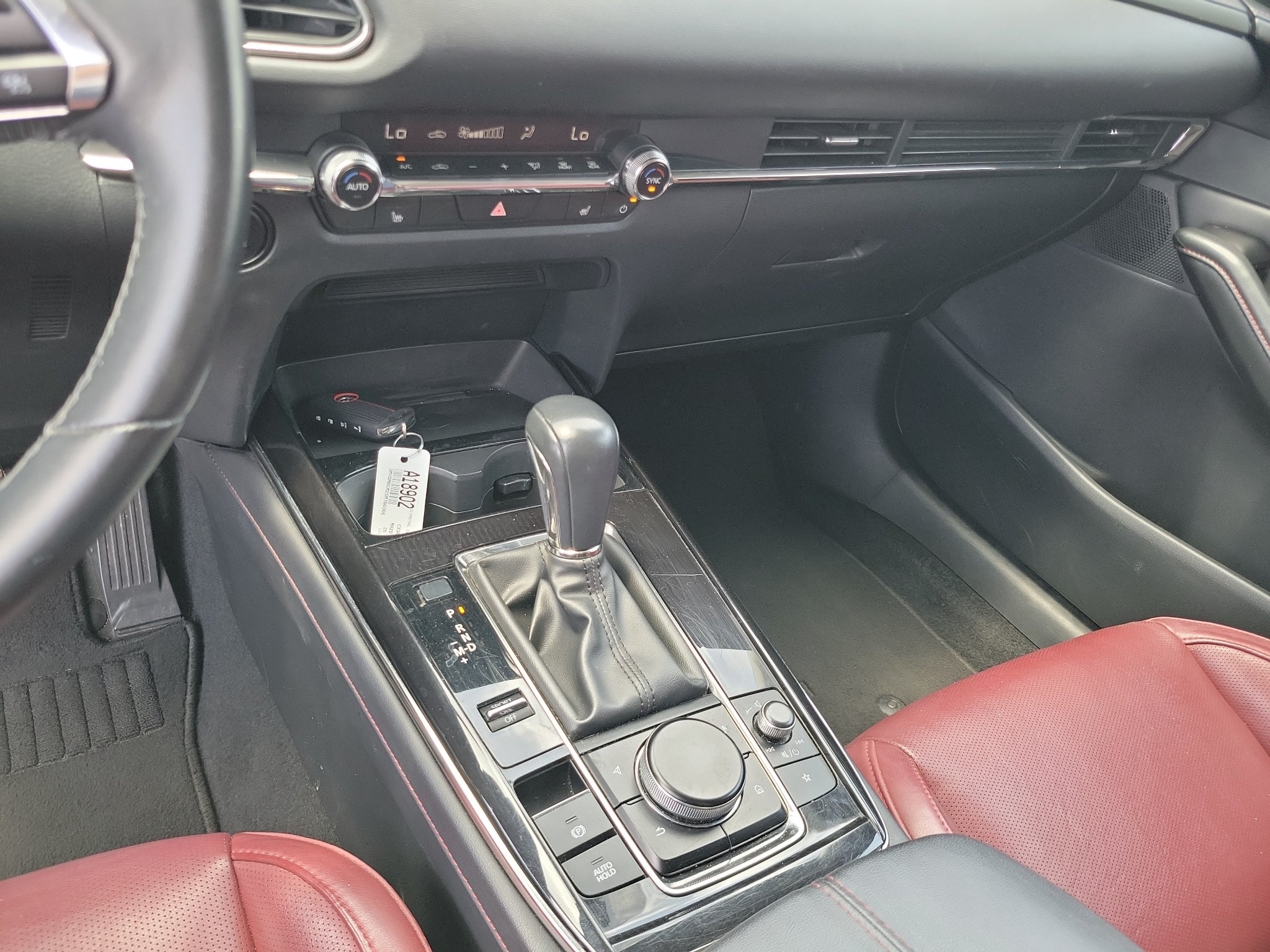 2025 Mazda Mazda CX-30 CARBON EDITION
