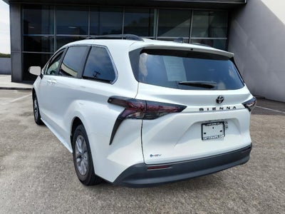 2026 Toyota Sienna LE
