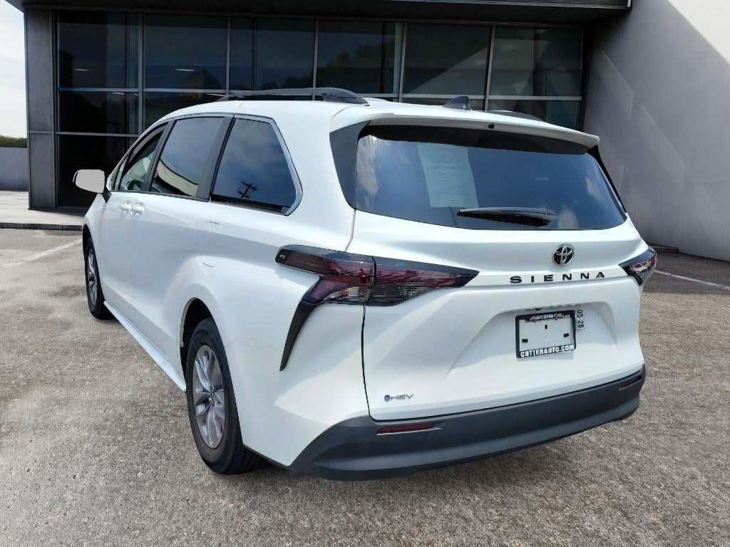2026 Toyota Sienna LE
