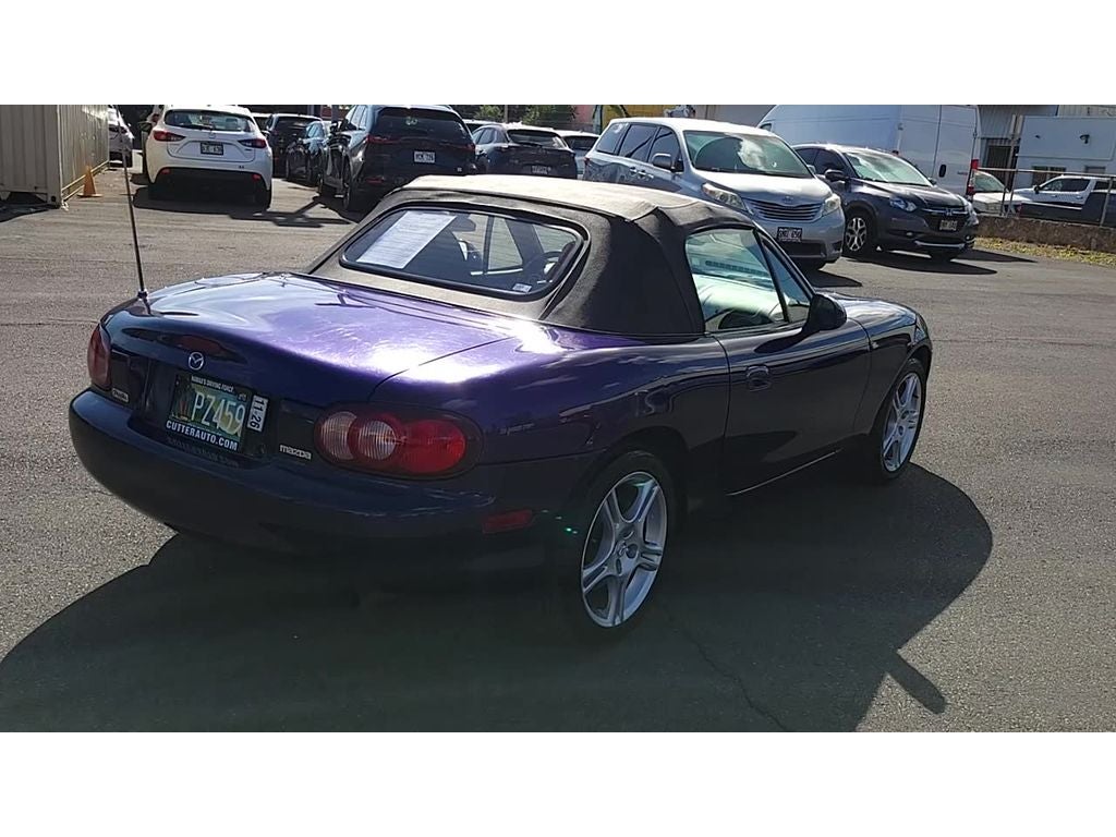 2004 Mazda Mazda MX-5 Miata Cloth