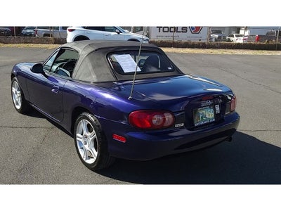 2004 Mazda Mazda MX-5 Miata Cloth