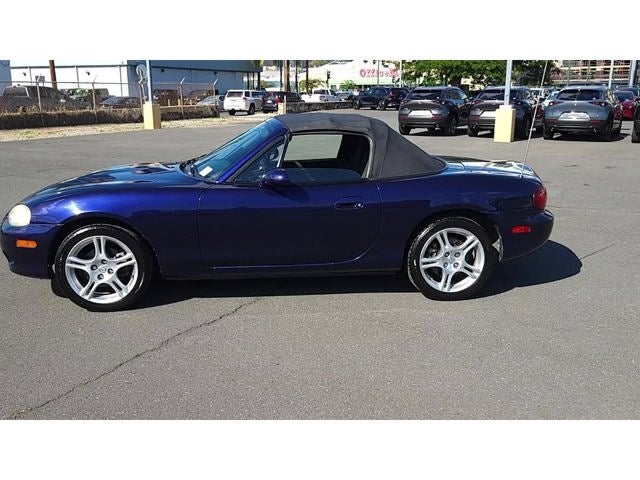 2004 Mazda Mazda MX-5 Miata Cloth