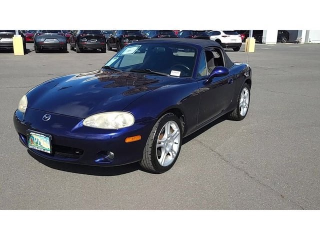 2004 Mazda Mazda MX-5 Miata Cloth