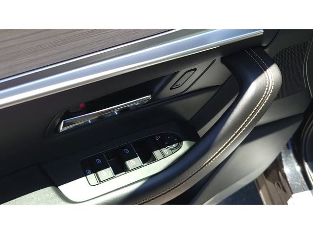 2025 Mazda Mazda CX-70 Plug-In Hybrid Premium AWD