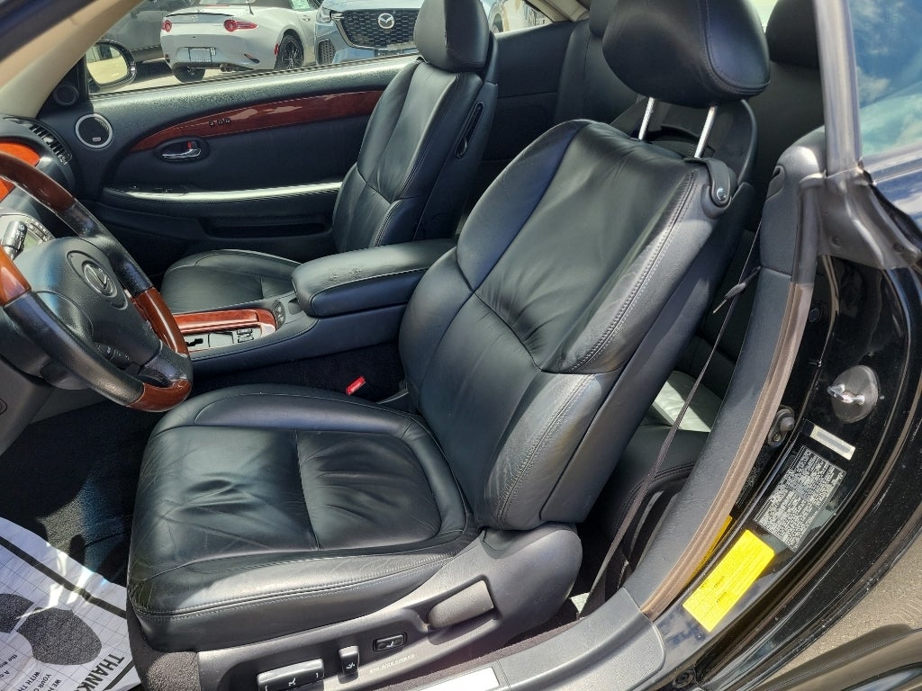 2004 Lexus SC 430 Base
