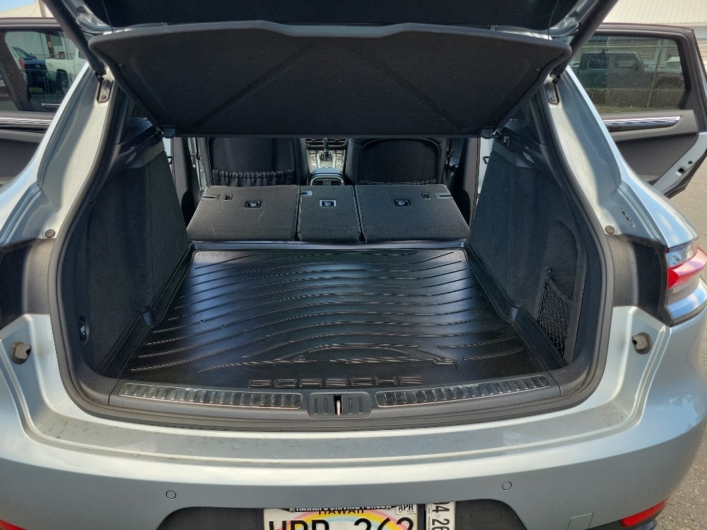 2021 Porsche Macan Base