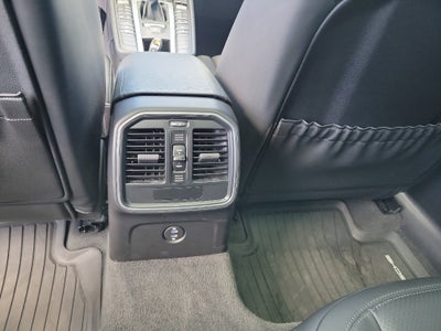 2021 Porsche Macan Base