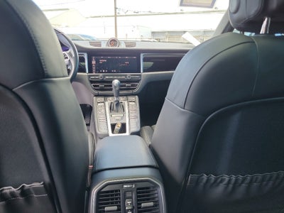 2021 Porsche Macan Base